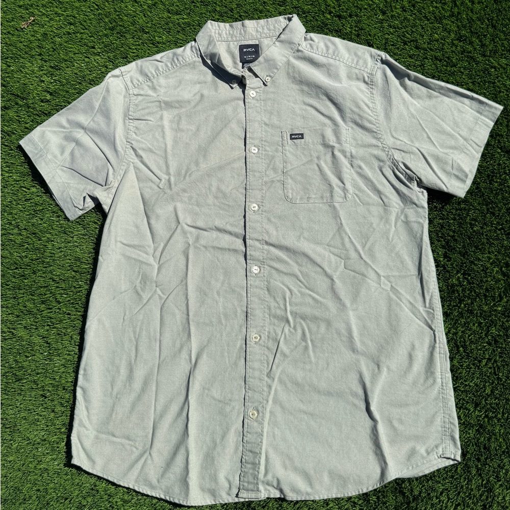 RVCA Men's Button-Down Short Sleeve Shirt in Sage Green